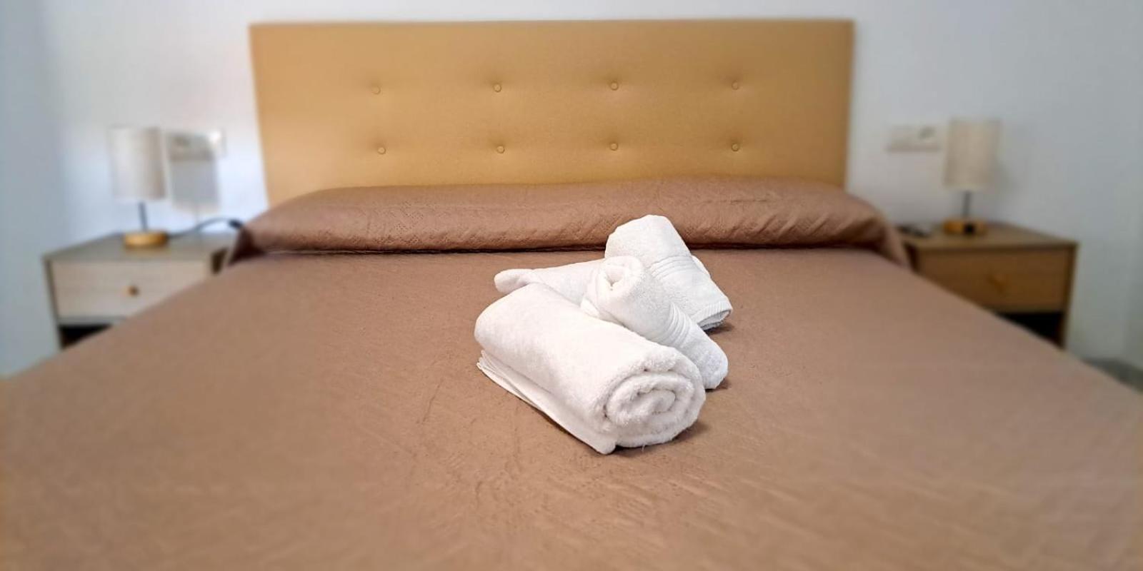 Alhondiga 16 Apartamentos Baza Kültér fotó